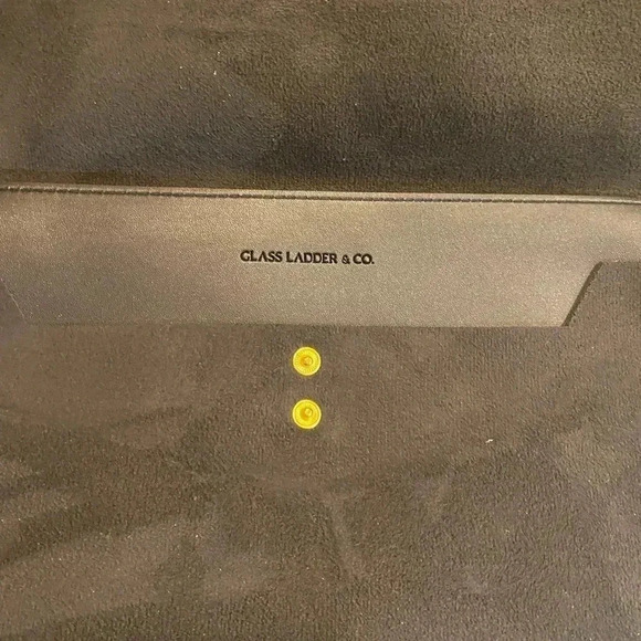 Glass Ladder & Co Black Portfolio - Picture 5 of 5